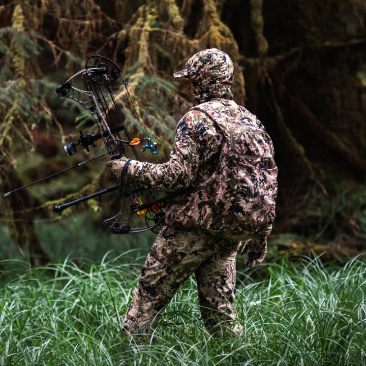 sitka hunting apparel