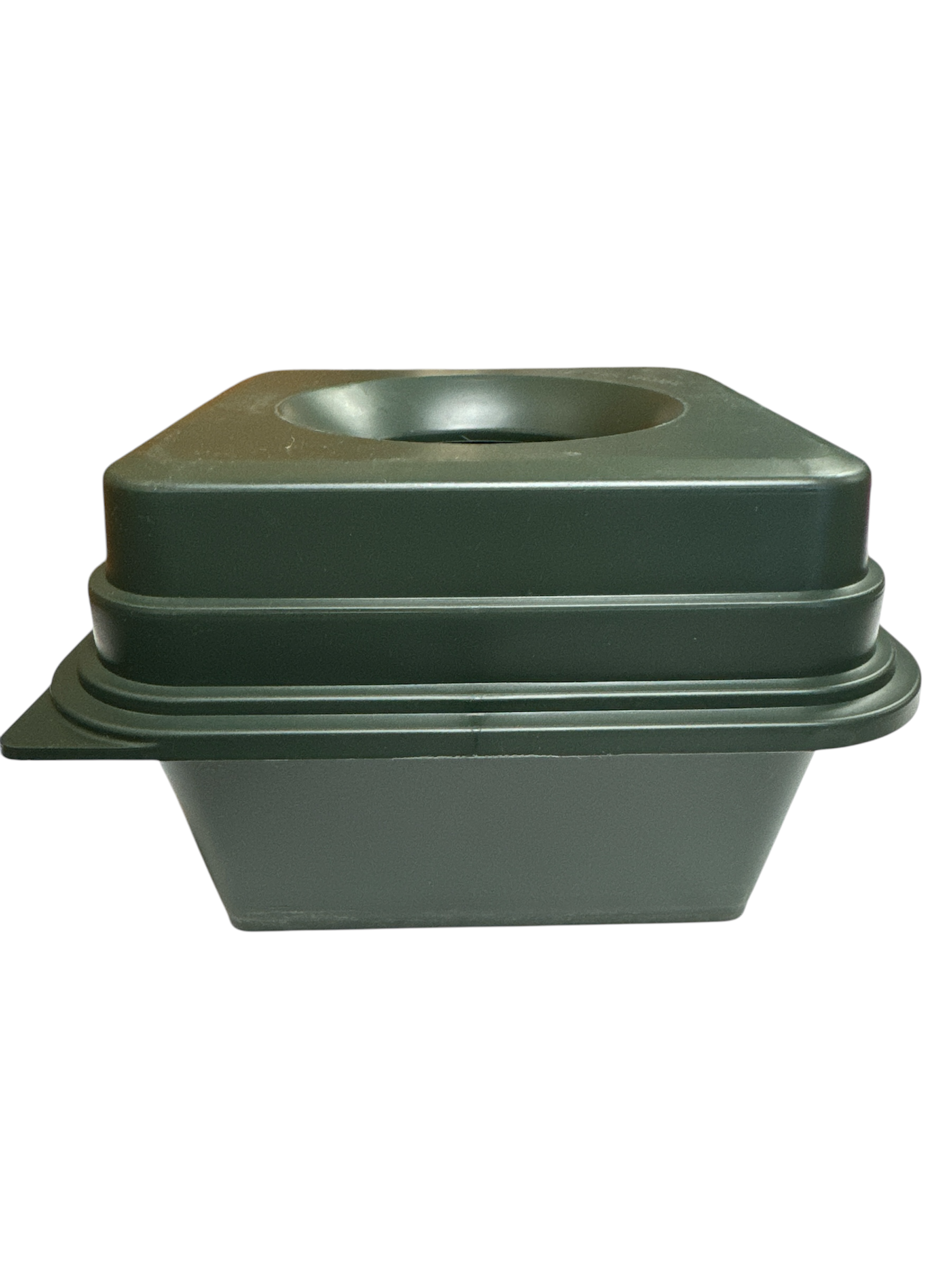 Spillproof water bowl